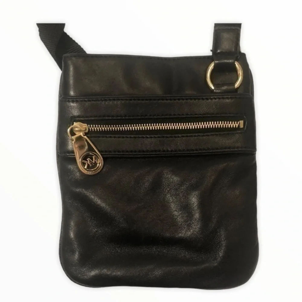 Michael kors black leather crossbody bag